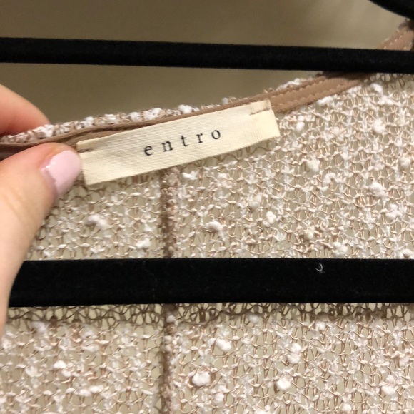 Tan layered shirt - Picture 3 of 5